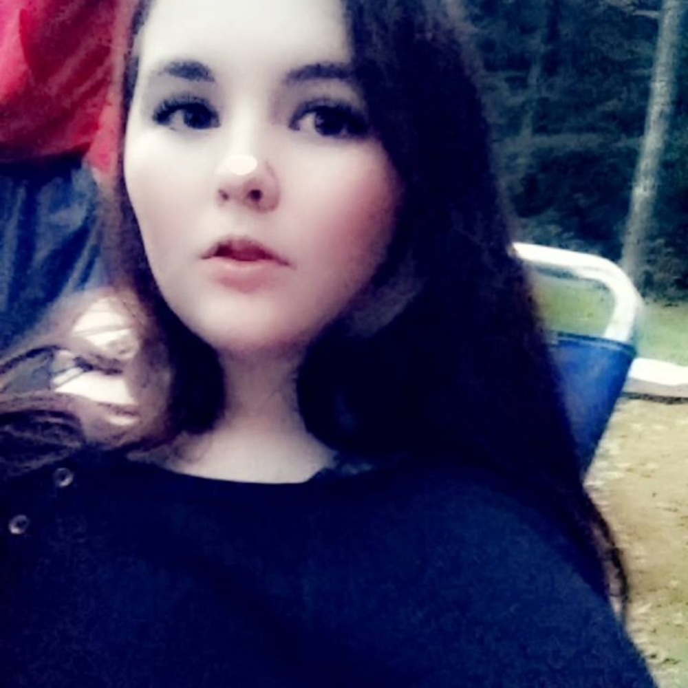 Meet your Posher, Kaia